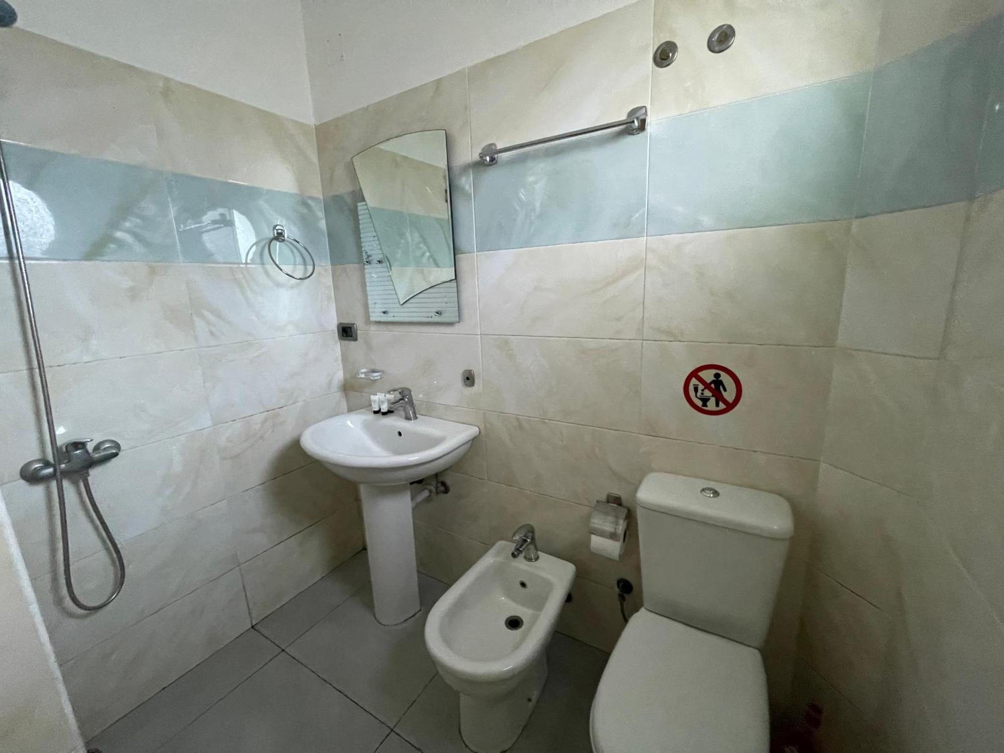 Hotel Latifi Gramsh Exterior photo
